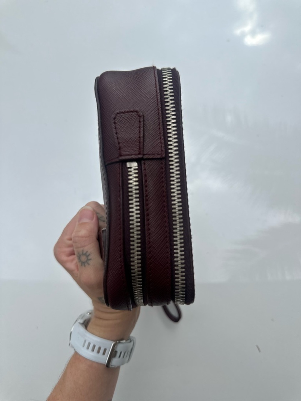 Prada Saffiano Travel Wallet / Clutch – Granato Burgundy – Excellent Condition - Picture 7 of 13